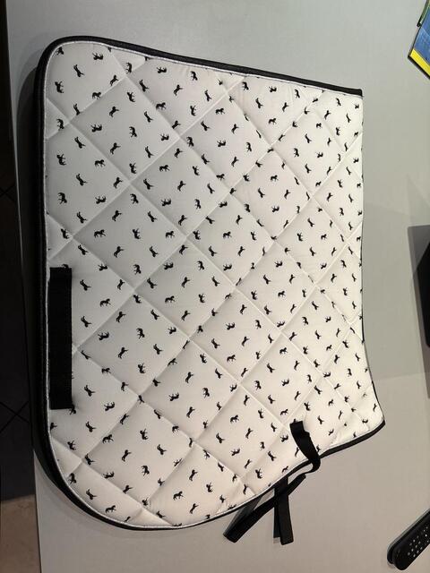 Tapis blanc