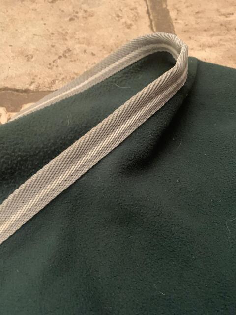 Couvre reins vert forêt Félix Buhler