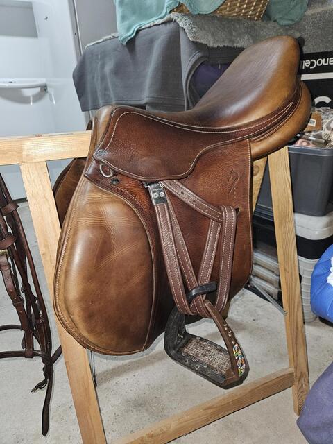 Selle Antarès 17,5 pouces