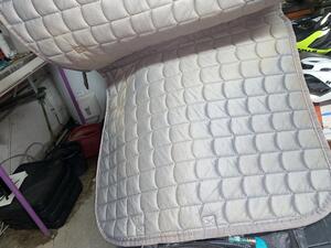 Tapis gris