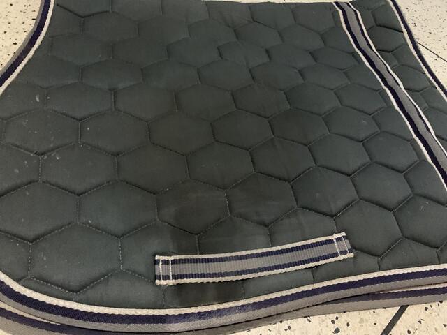 Tapis de selle equitheme gris