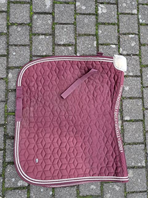 Tapis Showmaster bordeaux - très bon état