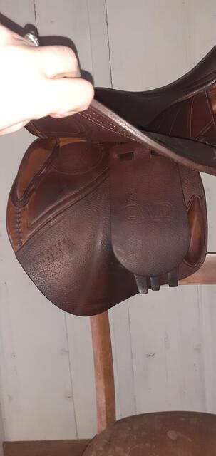 Selle CWD SE02 17", quartiers 2L, refaite en 2022
