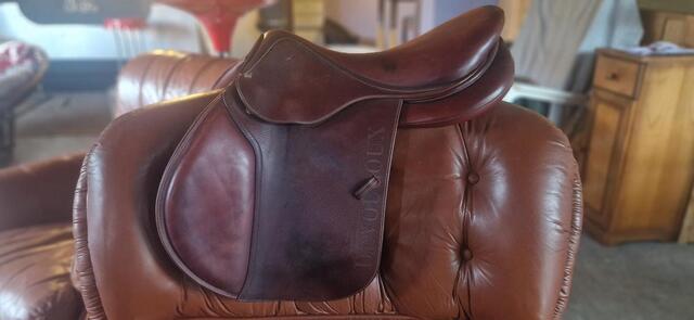 SELLE DEVOUCOUX