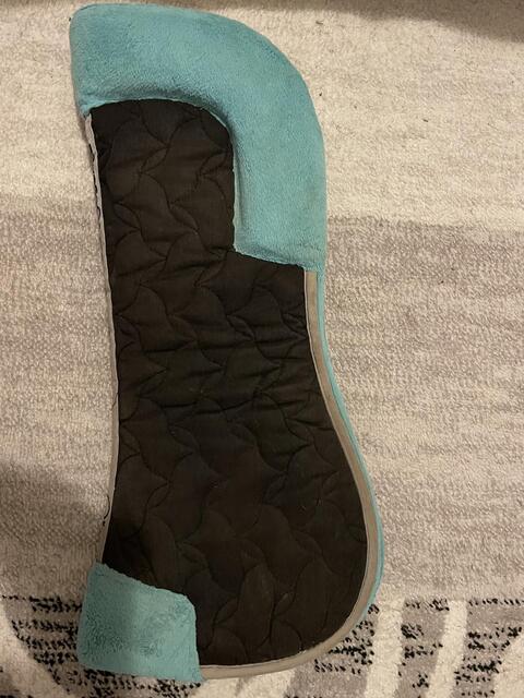 Amortisseur noir et bleu