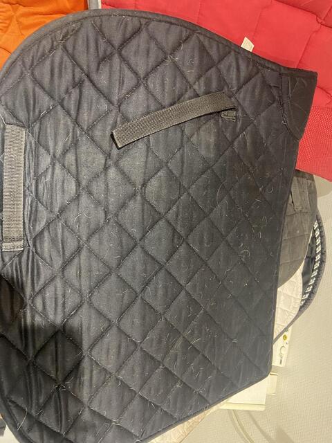2 tapis sans marque