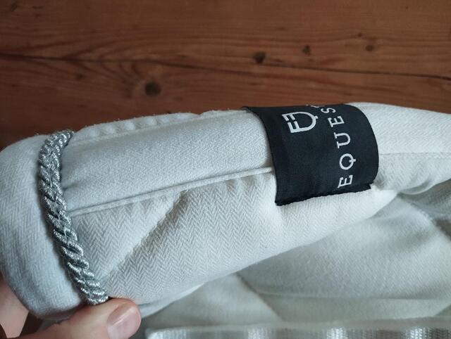 Tapis blanc