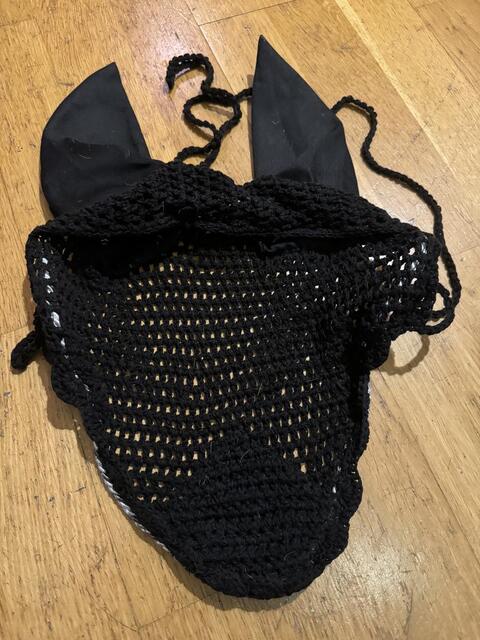 Bonnet cheval noir