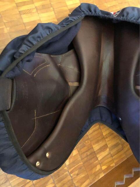 selle ANTARES modèle CROSS