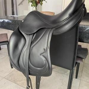 Selle Dressage Antarès Modèle Cadence