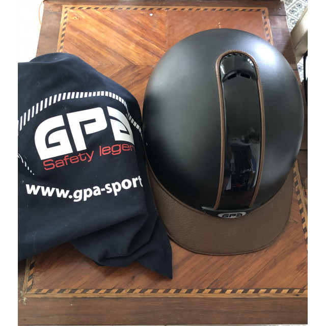 Bombe GPA Leather taille 59