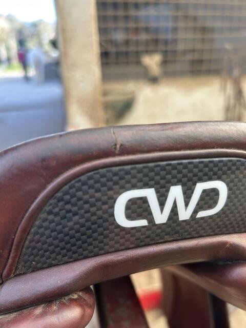 Selle CWD 2GS Mademoiselle 17,5 pouces