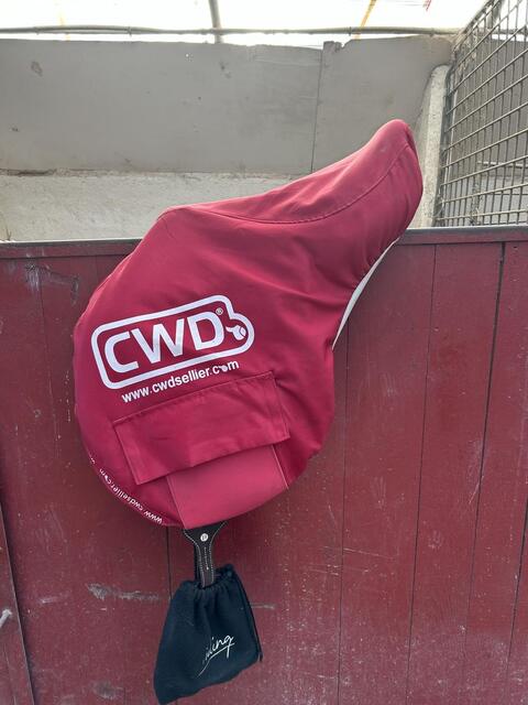 Selle CWD 2GS Mademoiselle 17,5 pouces