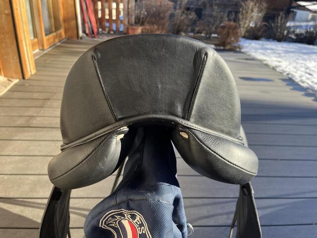 Selle de dressage Antares 17,5