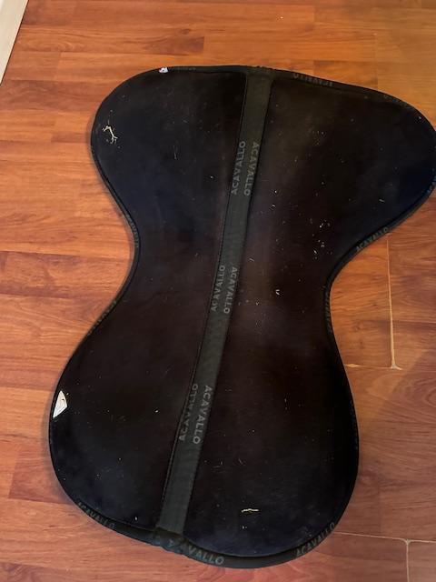 Close contact memory foam half pad ACAVALLO