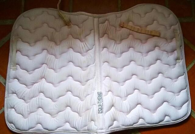 tapis de selle rose clair