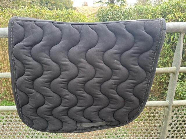 Tapis + bonnet Penelope noir