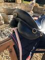 Selle synthétique noir
