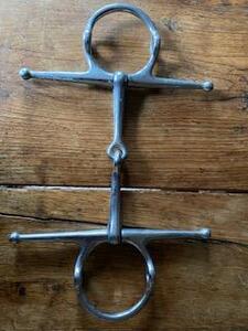 Mors releveur à aiguilles