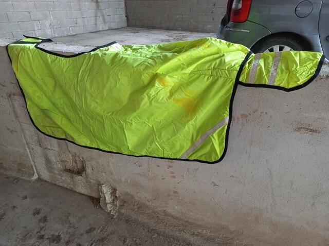 Couvre reins fluo