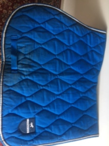 tapis bleu