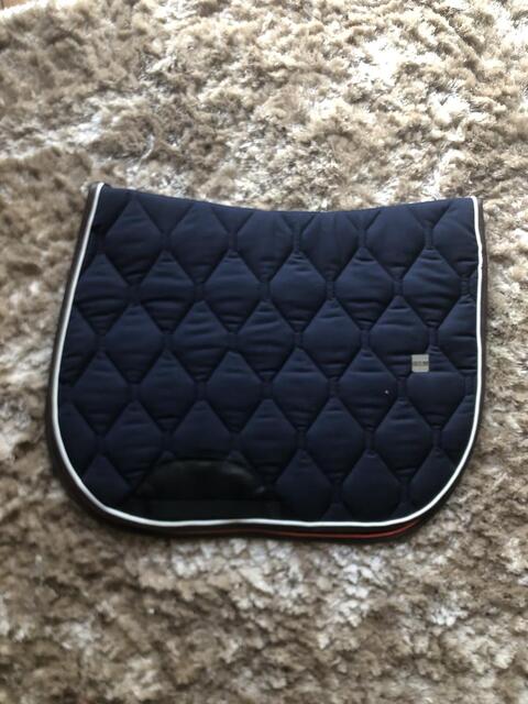 Tapis gem bleu marine cuir