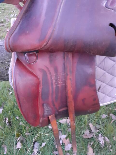 SELLE DRESSAGE DELGRANGE 18'