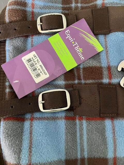couverture polaire en 155 neuve avec étiquette Equitheme