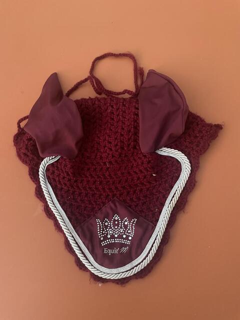 Bonnet bordeaux