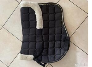 Tapis noir