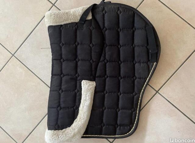 Tapis noir