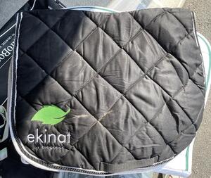 Tapis ekinat