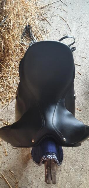 Selle dressage bates
