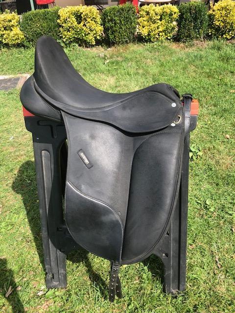 selle de dressage Wintec 17 "