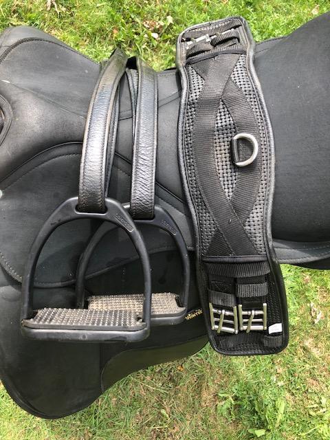 selle de dressage Wintec 17 "