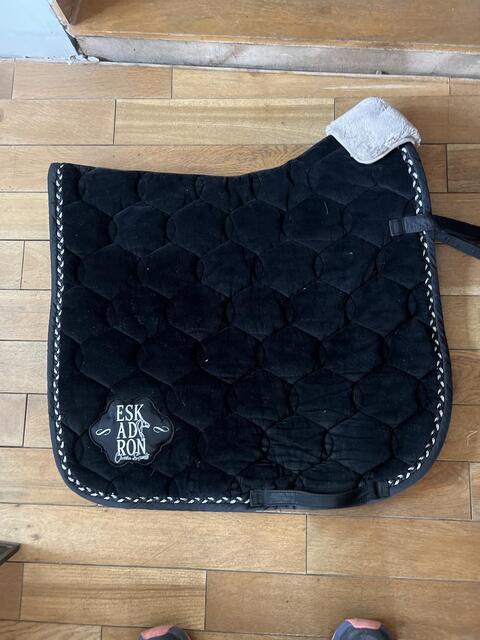 Tapis de selle Escadron Dressage