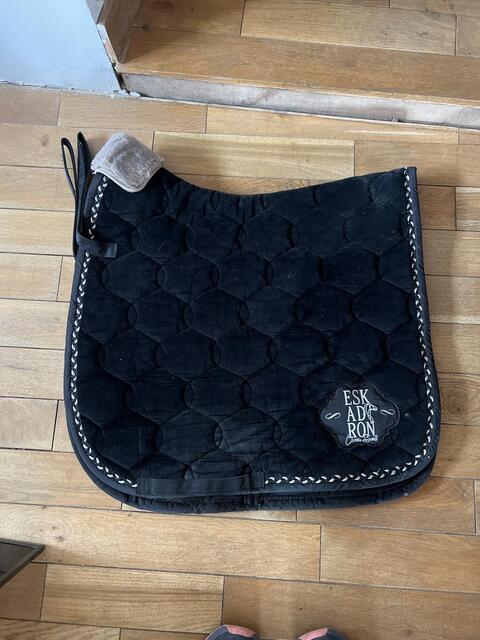 Tapis de selle Escadron Dressage