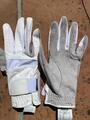 Gants blancs