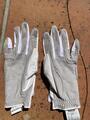 Gants blancs