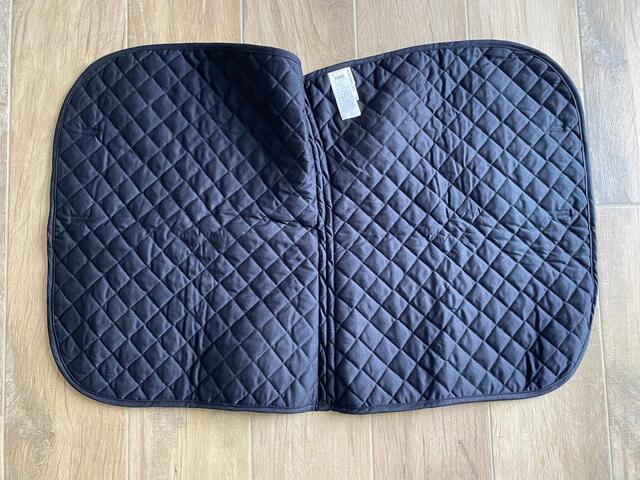 Tapis fouganza noir