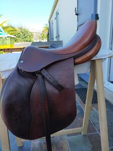 Selle de saut Devoucoux