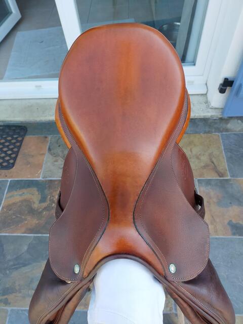 Selle de saut Devoucoux