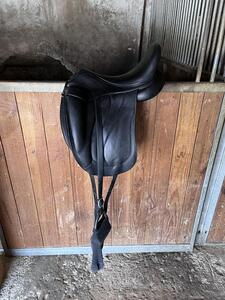 Selle dressage Antares Concept 18’