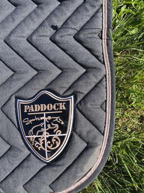 Tapis paddock