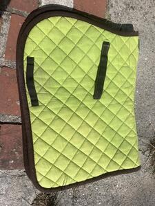 Tapis de selle vert pomme Lamicell