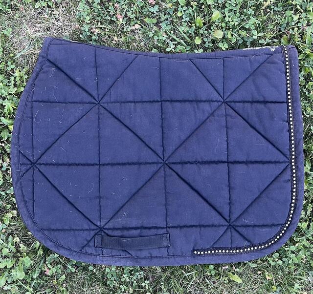 Tapis noir à strass