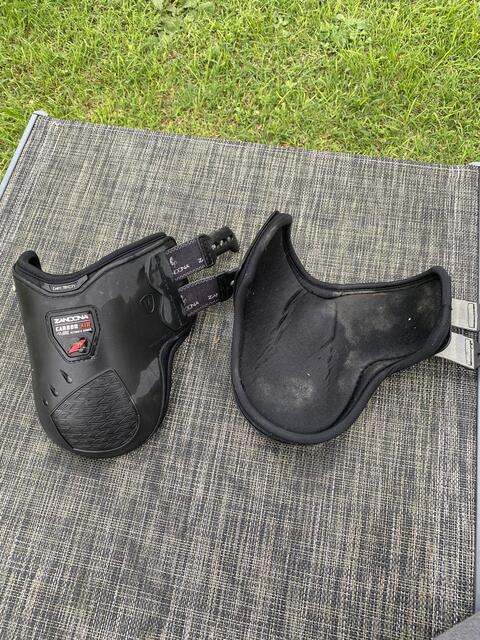 PROTEGES BOULETS ZANDONA Carbon Air Black Edition