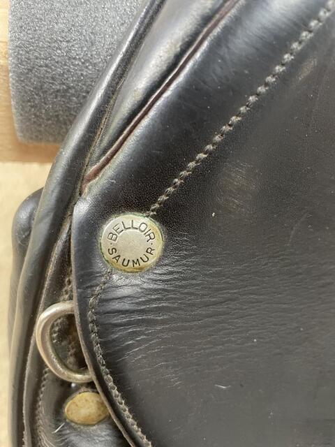 Selle de dressage