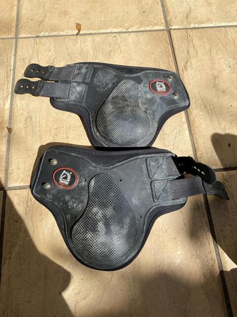 Guêtres et protèges boulets Tattini