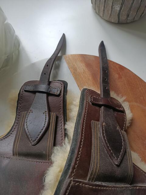 Protège boulets en cuir et mouton véritable